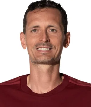 Dino Toppmöller